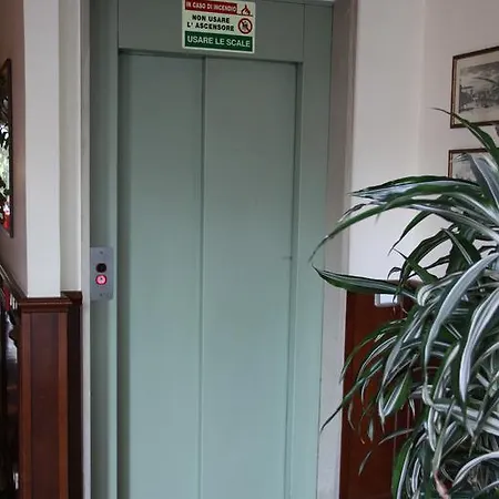 Hotel Regit