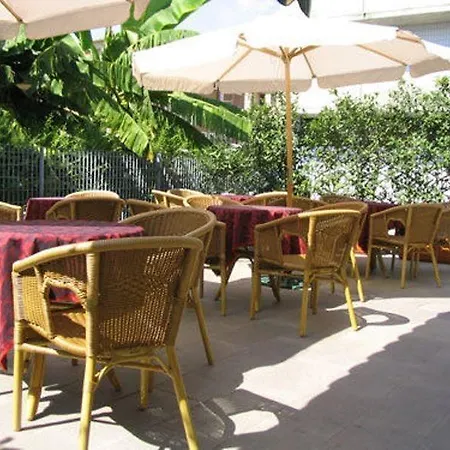 Hotel Regit 3*