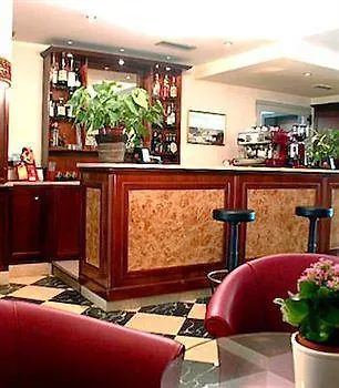 Hotel Regit 3*